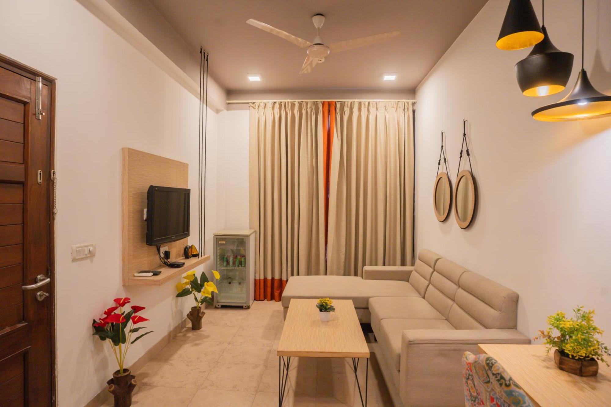 Ahuja Residency Parklane Hotell Gurgaon Exteriör bild