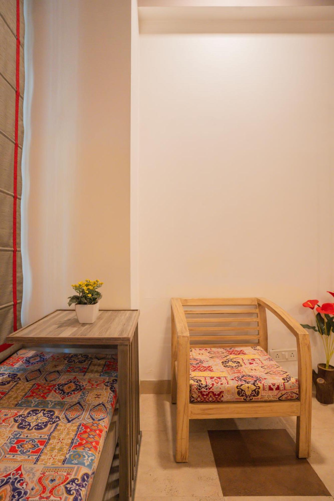 Ahuja Residency Parklane Hotell Gurgaon Exteriör bild